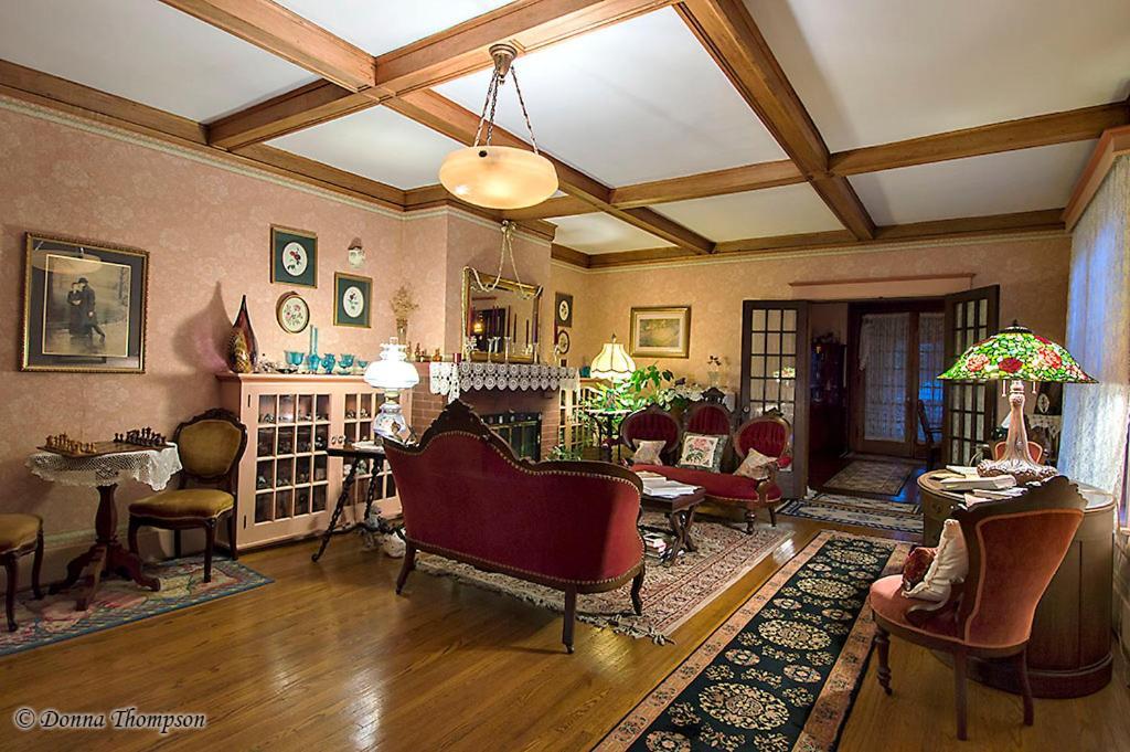 Rosewood Inn Корнинг Екстериор снимка