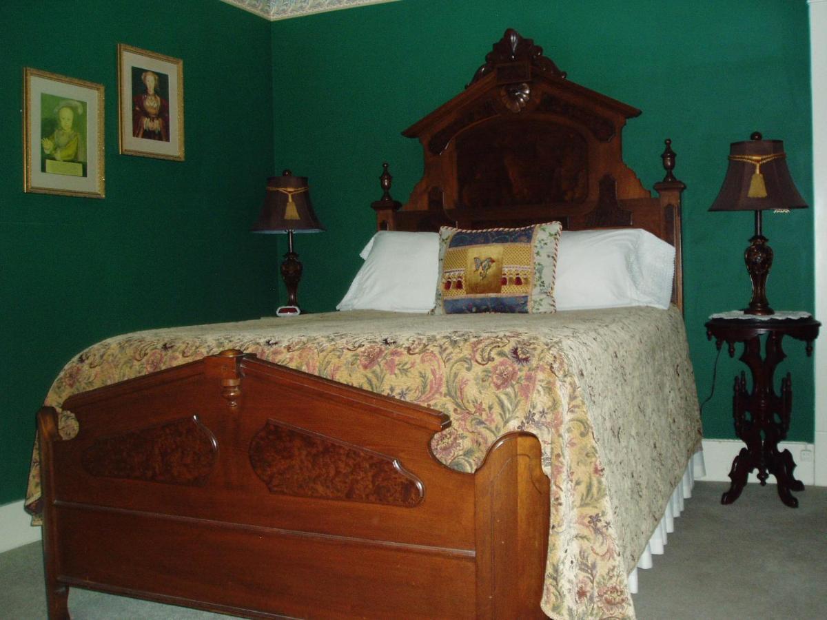 Rosewood Inn Корнинг Екстериор снимка