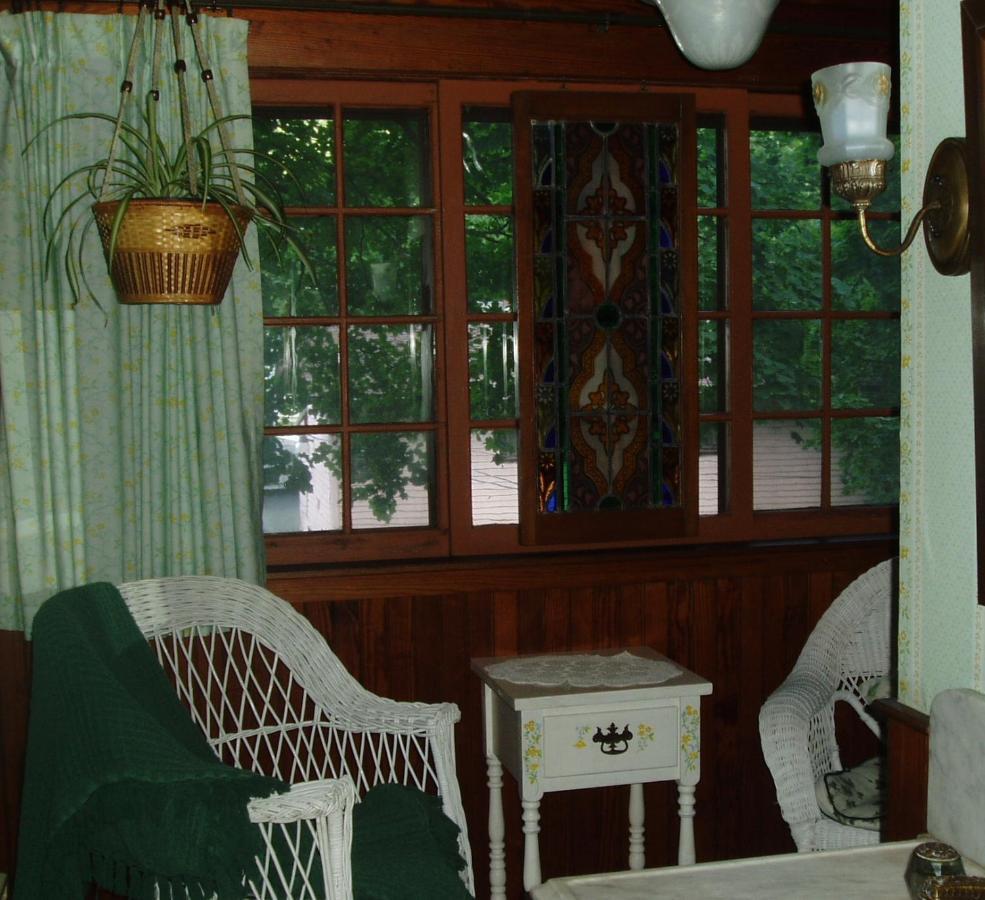 Rosewood Inn Корнинг Екстериор снимка